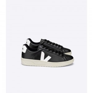 Tenis Veja URCA CWL Hombre Black/White | MX 1250TVJ
